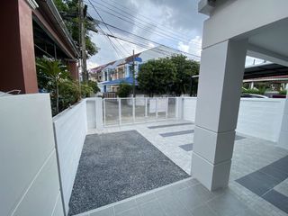 For sale 3 bedrooms townhouse in Bang Khen, Bangkok