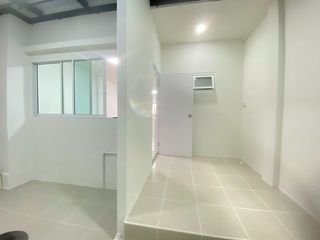 For sale 3 bedrooms townhouse in Bang Khun Thian, Bangkok