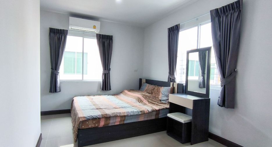 For sale 2 bedrooms townhouse in Khlong Sam Wa, Bangkok