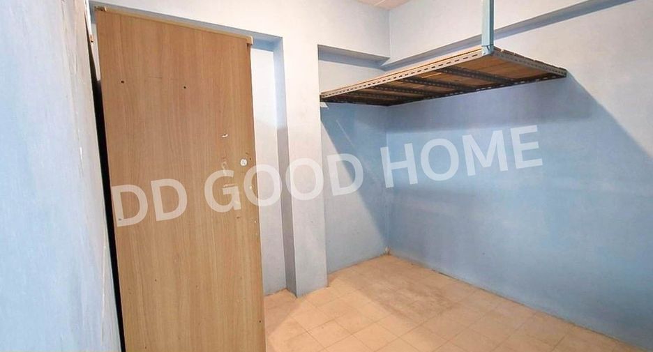 Wohnung zum Kauf mit 2 Zimmer in Chom Thong, Bangkok