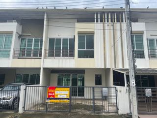 For sale 3 bedrooms townhouse in Bang Khae, Bangkok