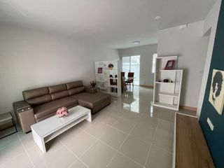 For sale 3 bedrooms townhouse in Bang Khae, Bangkok