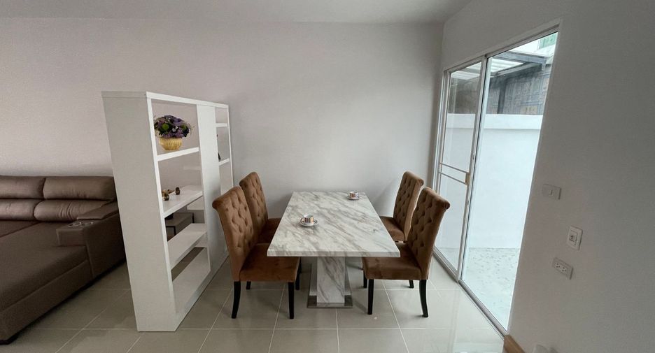 For sale 3 bedrooms townhouse in Bang Khae, Bangkok