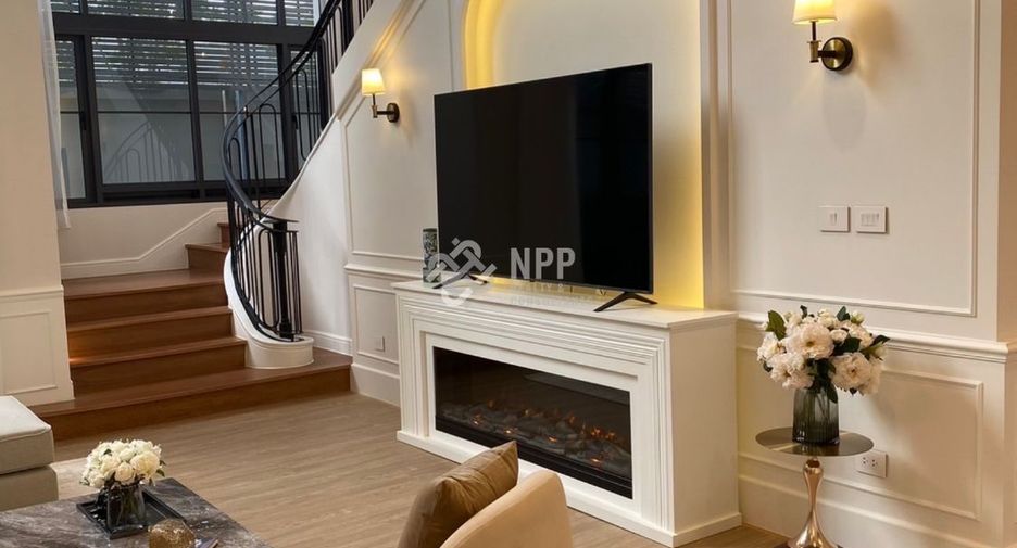 Casa en alquiler y en venta de 4 habitaciones en Bang Kapi, Bangkok