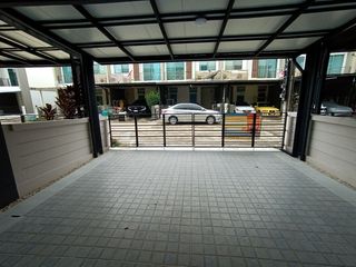 For sale 3 bedrooms townhouse in Sai Mai, Bangkok