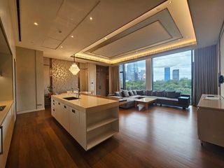 Wohnung zur Miete mit 3 Zimmer in Pathum Wan, Bangkok