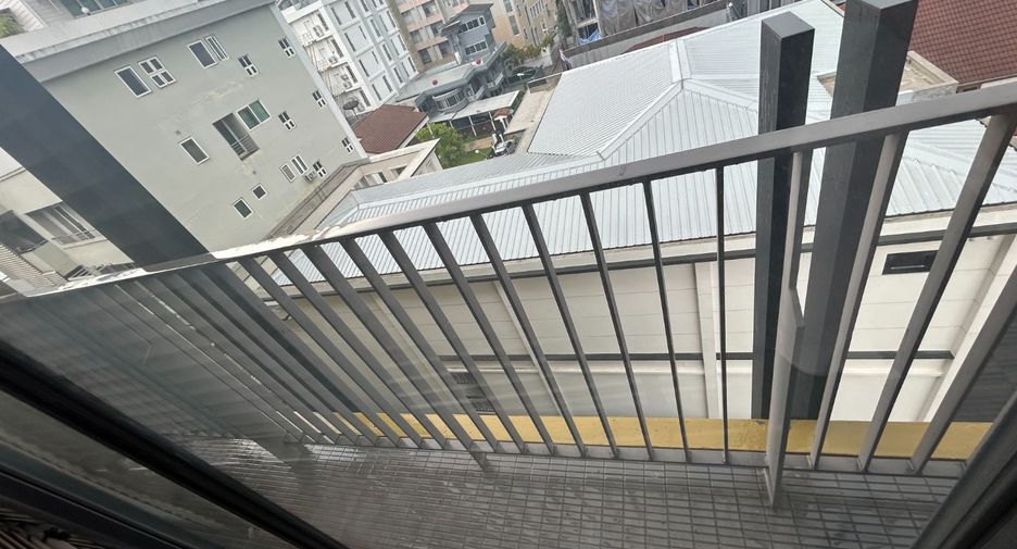 For sale 1 bed condo in Pathum Wan, Bangkok