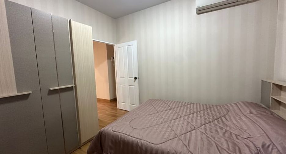 Casa en alquiler de 3 habitaciones en Si Racha, Chonburi