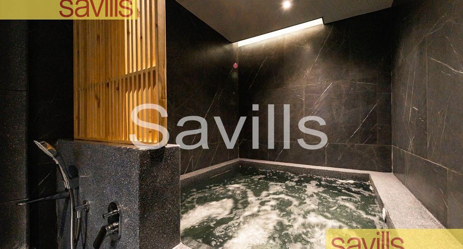 For sale 2 bed condo in Watthana, Bangkok