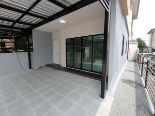 出售 3 卧室 联排别墅 在 Prawet, 曼谷