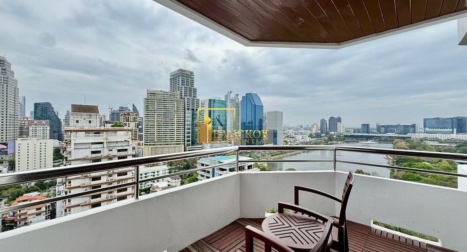 Serviced Apartment zur Miete mit 3 Zimmer in Khlong Toei, Bangkok