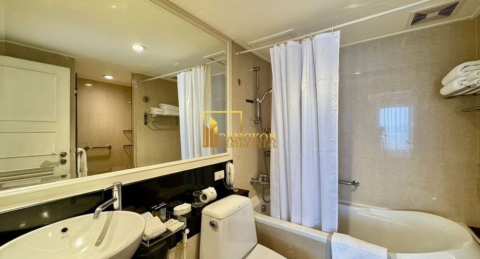 Serviced Apartment zur Miete mit 3 Zimmer in Khlong Toei, Bangkok
