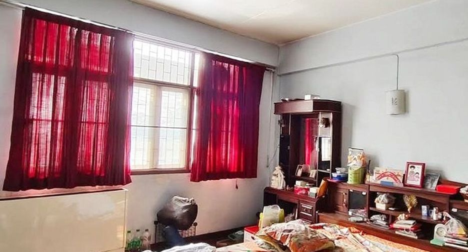 For sale 5 bedrooms retail Space in Phra Pradaeng, Samut Prakan
