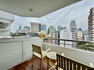 For rent 1 bed serviced apartment in Watthana, Bangkok