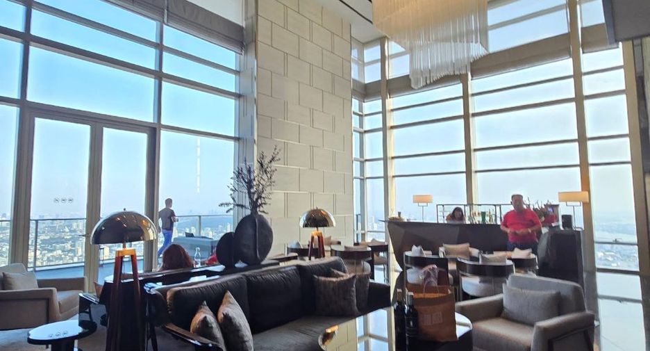 Condo en alquiler de 2 habitaciones en Bang Kho Laem, Bangkok