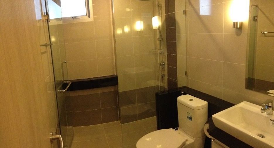 For rent 2 bedrooms condo in Bang Kho Laem, Bangkok