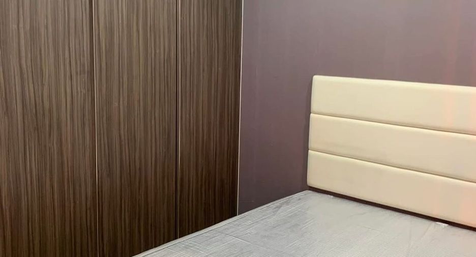 For rent 2 bedrooms condo in Khlong San, Bangkok