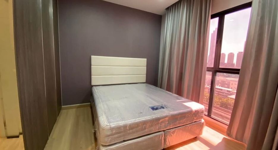 For rent 2 bedrooms condo in Khlong San, Bangkok