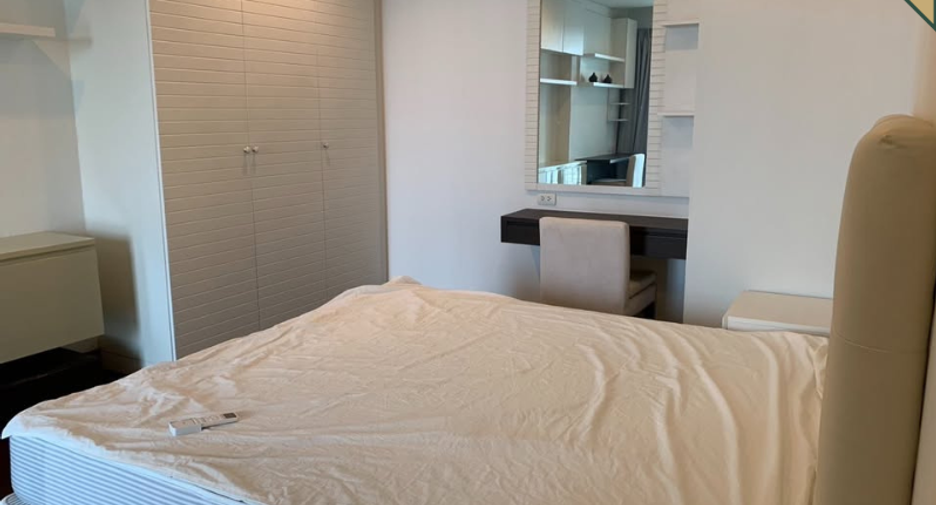 Condo en alquiler de 4 habitaciones en Watthana, Bangkok