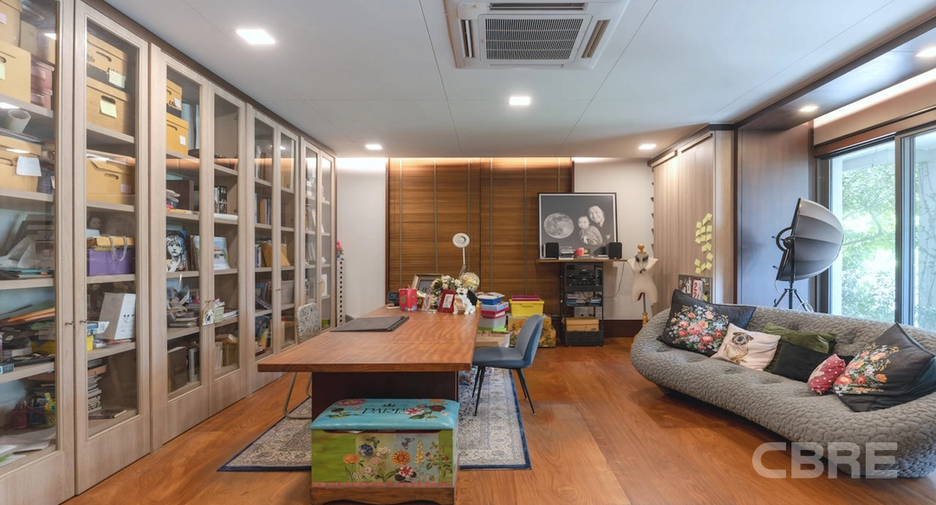 Casa en venta de 4 habitaciones en Thawi Watthana, Bangkok