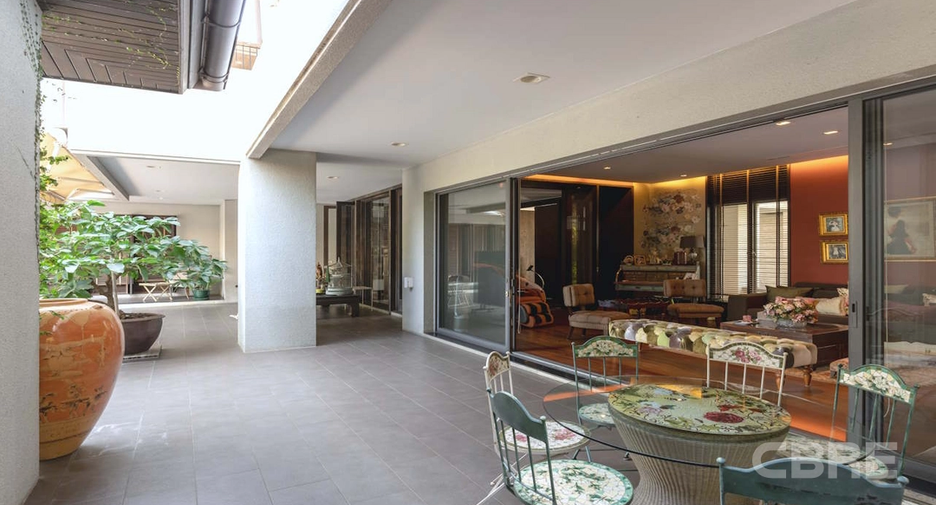 Casa en venta de 4 habitaciones en Thawi Watthana, Bangkok