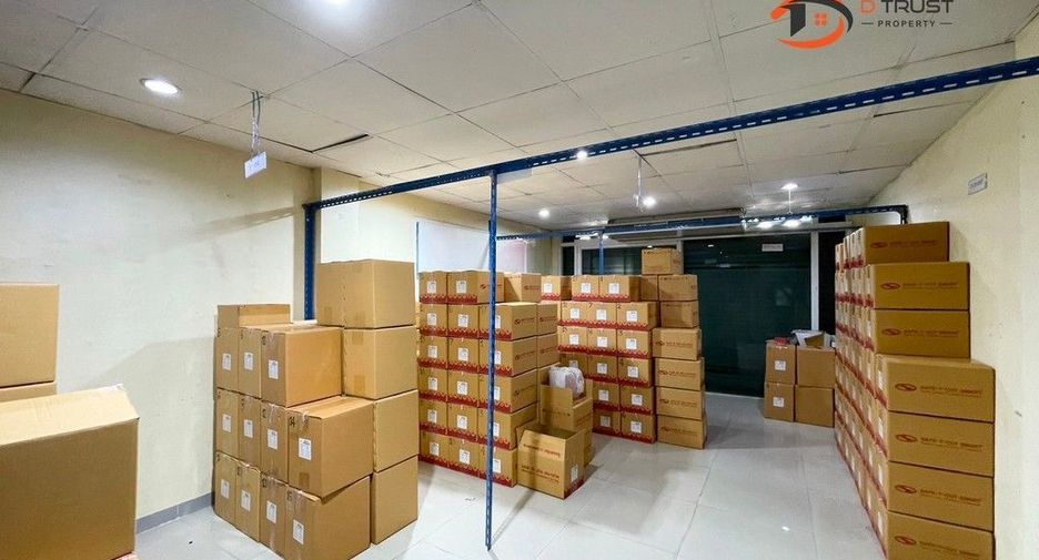 Продажа офис в Пхра Кханонг, Бангкок