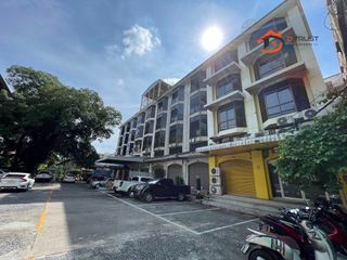 For sale office in Phra Khanong, Bangkok