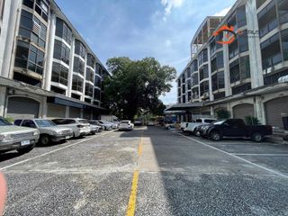 For sale office in Phra Khanong, Bangkok