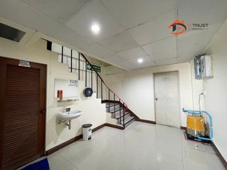 For sale office in Phra Khanong, Bangkok