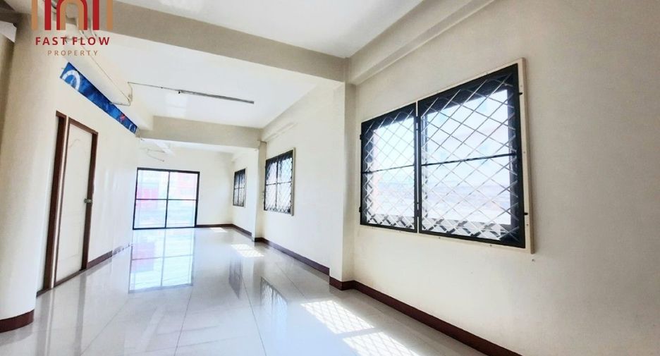 出租 4 卧室 商业空间 在 Sam Phran, Nakhon Pathom