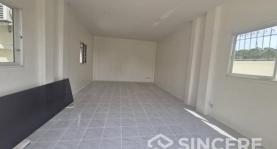 For rent 3 bedrooms house in Mueang Phuket, Phuket