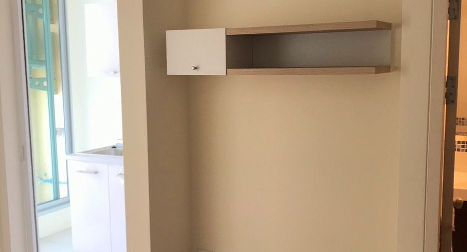 For sale 1 Beds condo in Phaya Thai, Bangkok