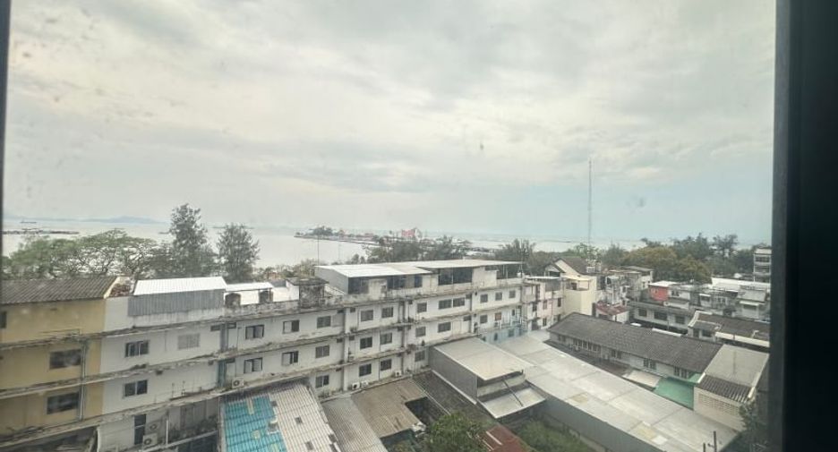 Condo en alquiler de 1 habitaciones en Si Racha, Chonburi