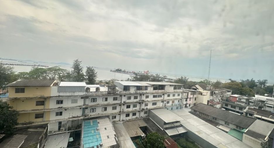 Condo en alquiler de 1 habitaciones en Si Racha, Chonburi