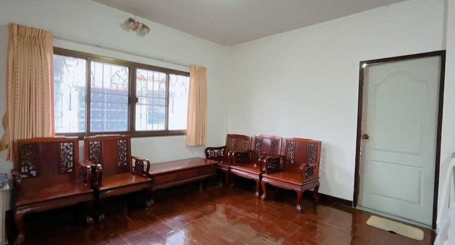 For sale 3 bedrooms house in Khlong Sam Wa, Bangkok
