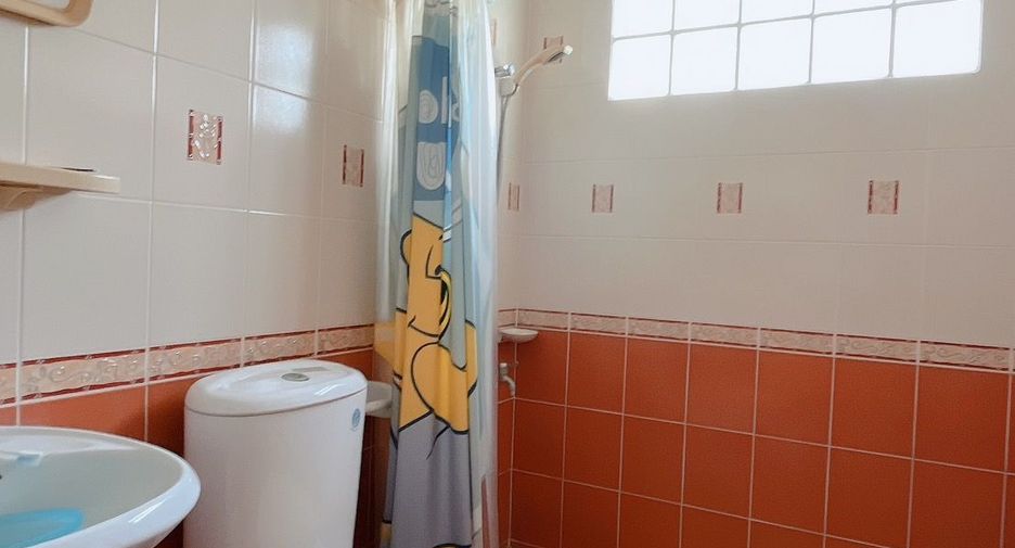 For sale 3 bedrooms house in Khlong Sam Wa, Bangkok