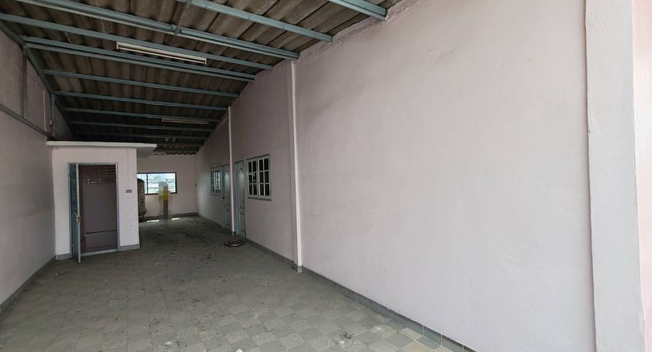 For sale 6 bedrooms retail Space in Thon Buri, Bangkok