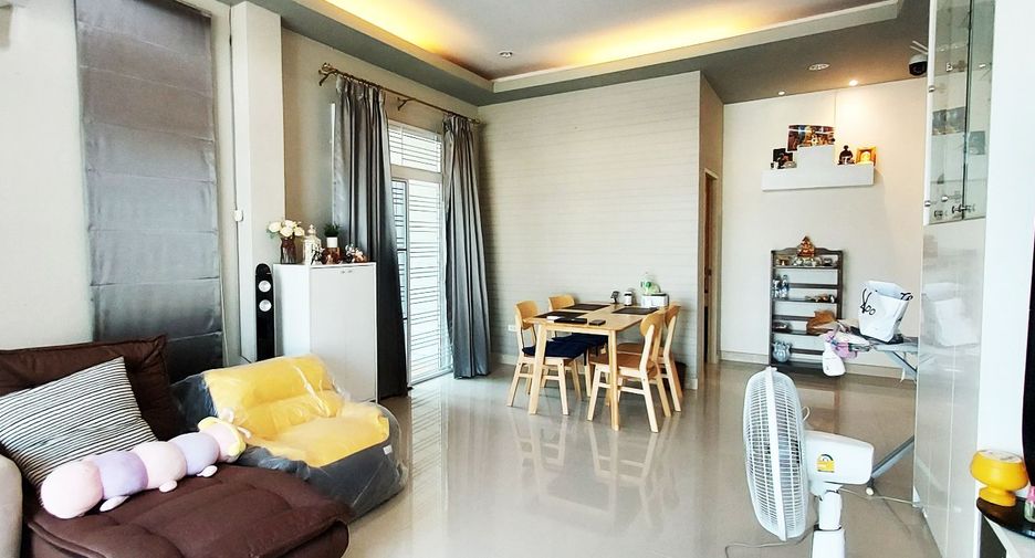 Villa en venta de 2 habitaciones en Mueang Rayong, Rayong