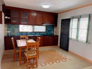 Haus zur Miete mit 3 Zimmer in Si Racha, Chonburi