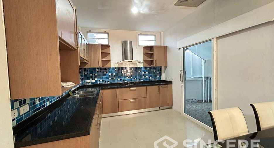 For sale 3 bedrooms house in Mueang Phuket, Phuket