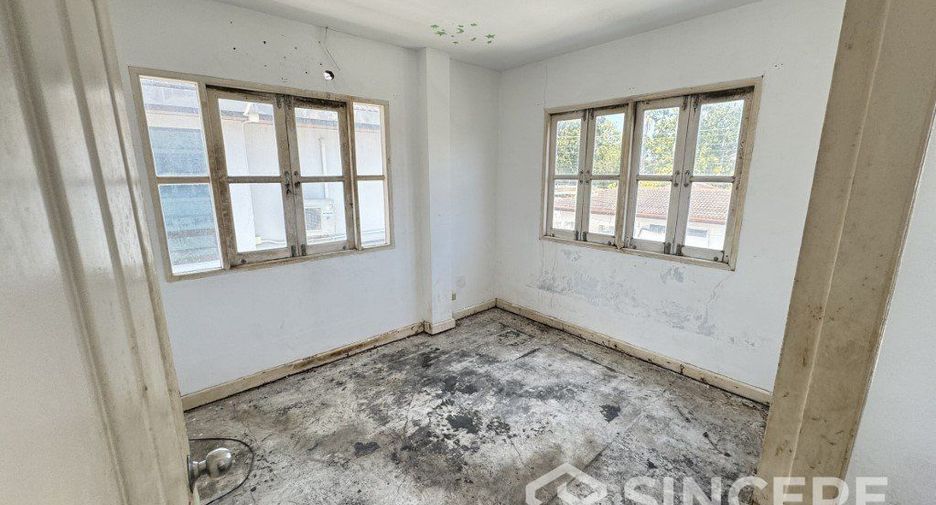 For sale 3 bedrooms house in Mueang Phuket, Phuket