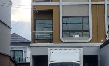 For sale 2 Beds townhouse in Lam Luk Ka, Pathum Thani
