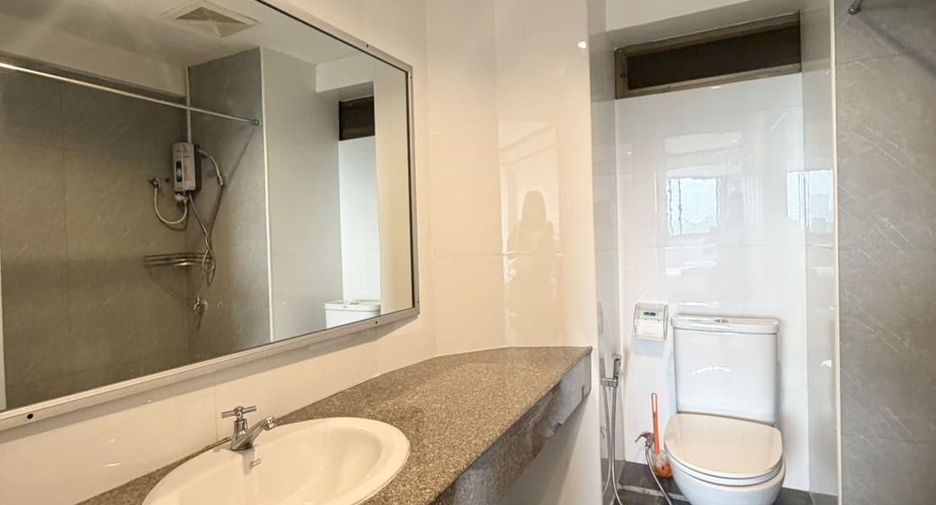 Condo en alquiler de 2 habitaciones en Mueang Chiang Mai, Chiang Mai