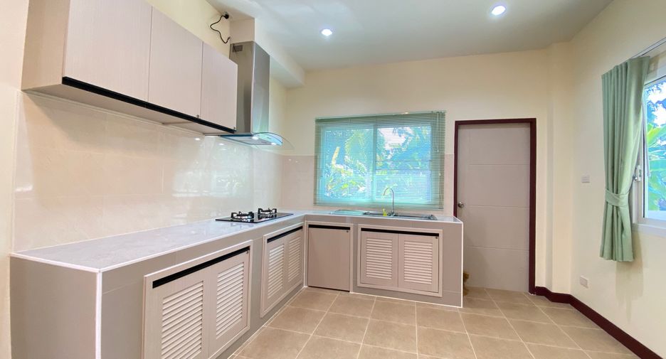 For rent 3 bedrooms house in San Sai, Chiang Mai