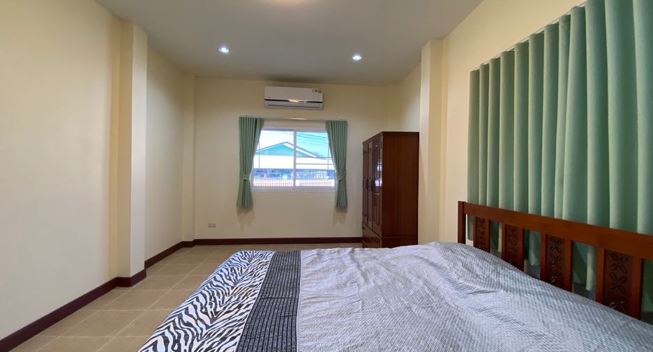 For rent 3 bedrooms house in San Sai, Chiang Mai