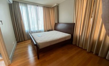 For rent 2 bed condo in Khlong Toei, Bangkok