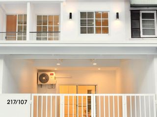 For sale 2 bed townhouse in Bang Khen, Bangkok