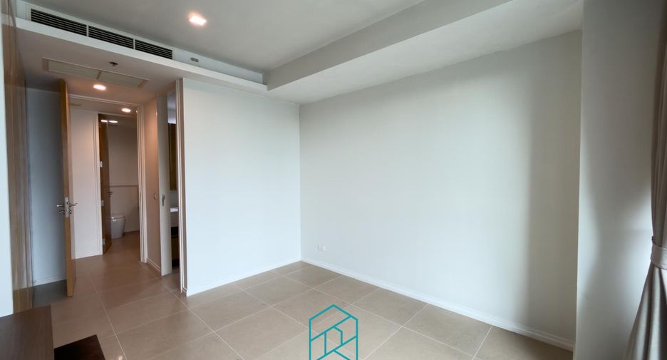 For rent 2 bedrooms condo in Sathon, Bangkok