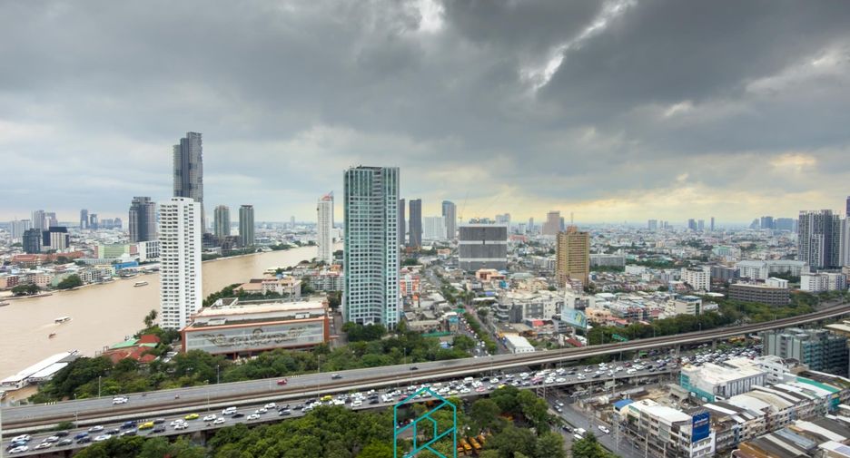 For rent 2 bedrooms condo in Sathon, Bangkok