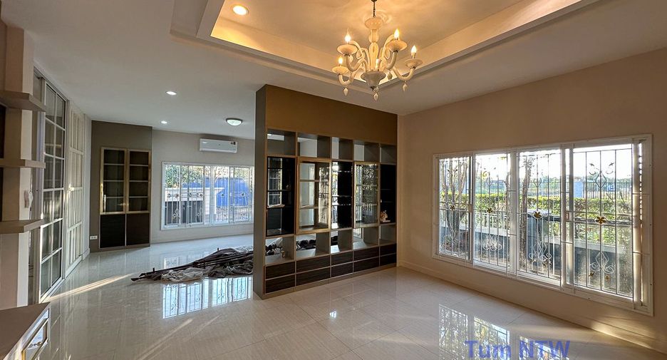 For rent and for sale 4 bedrooms house in San Kamphaeng, Chiang Mai